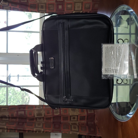 FF Kenneth Cole Reaction R-Tech 17” Laptop Carry-0n Business Office Travel Bag - Picture 1 of 10